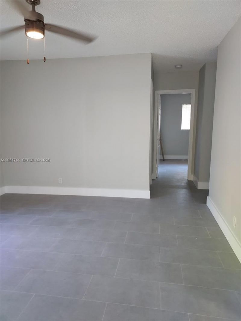808 SW 14th Ter , Unit 4, Fort Lauderdale, FL 33312 Photo