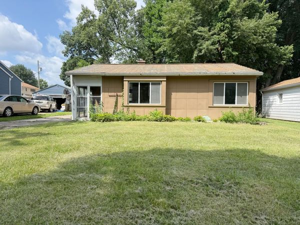 2113 22 1/2 Avenue , Rock Island, IL 61201