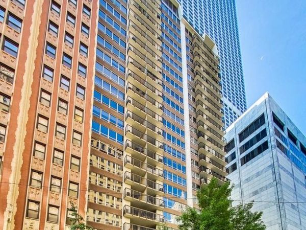 201 E Chestnut Street , Unit 3A, Chicago, IL 60611