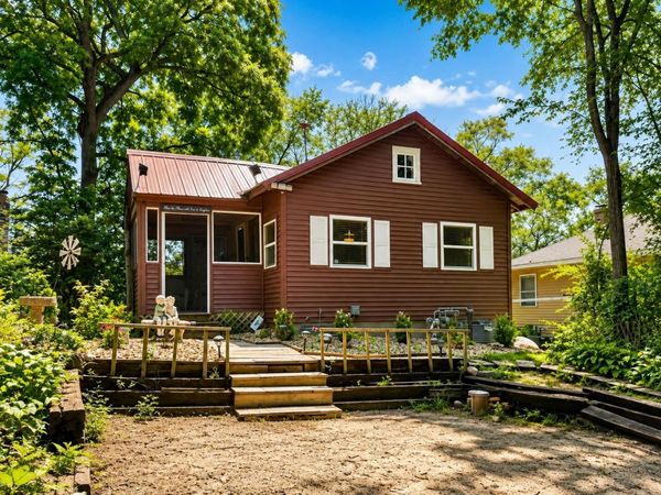 141 Lakeview Avenue, Edgerton, WI 53534