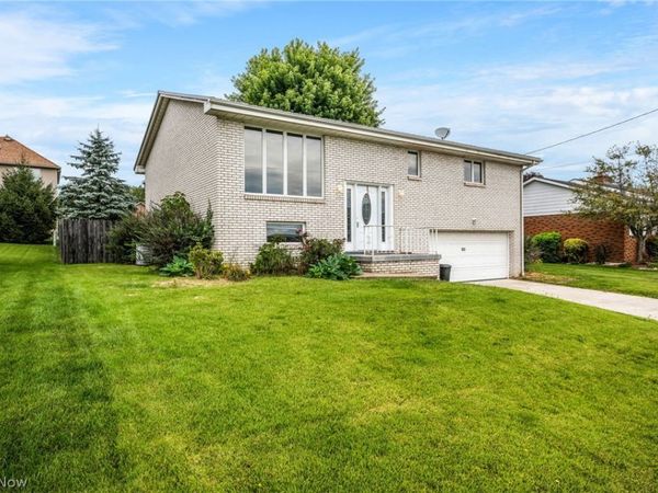 105 Valuska Drive , Mingo Junction, OH 43938