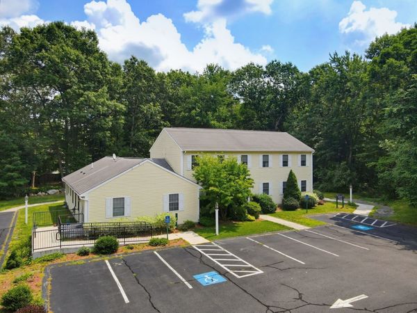 620 Washington St, Franklin, MA 02038