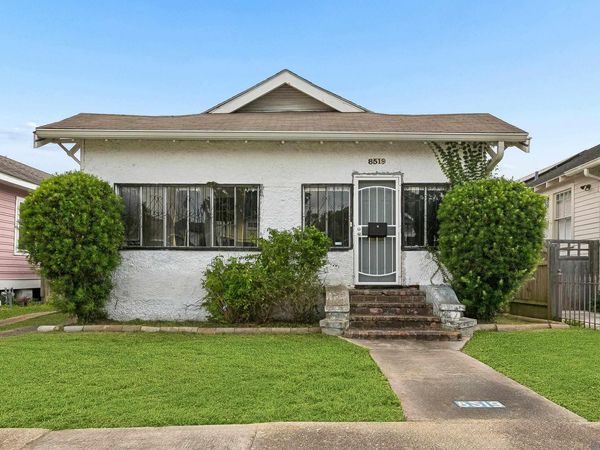 8519 Pritchard Place, New Orleans, LA 70118