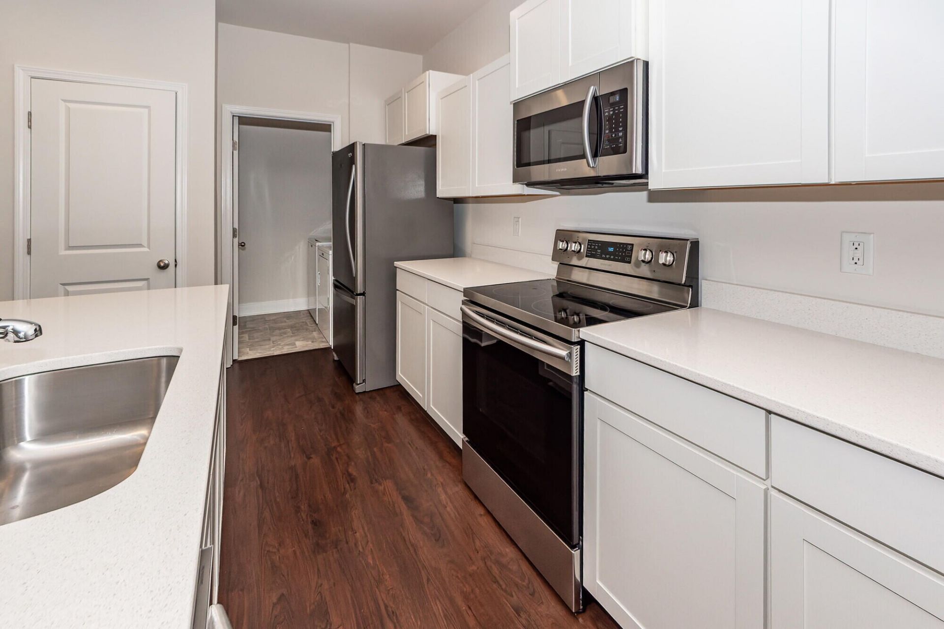 7787 Montview Road Photo 10
