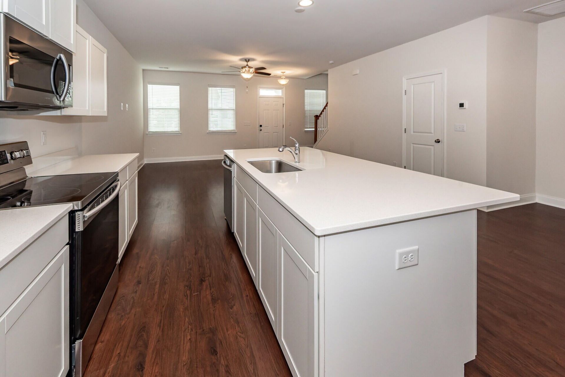 7787 Montview Road Photo 12