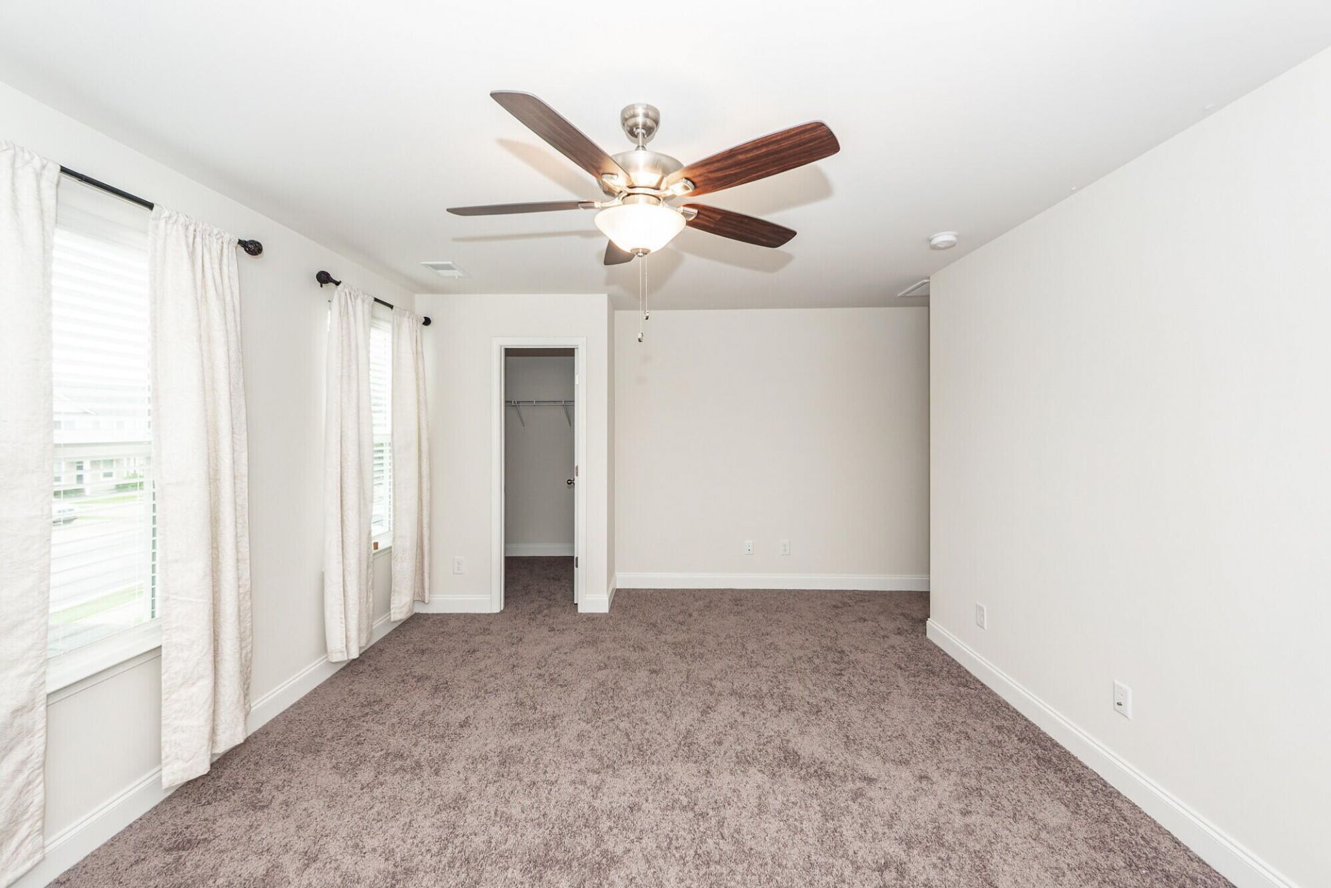 7787 Montview Road Photo 25