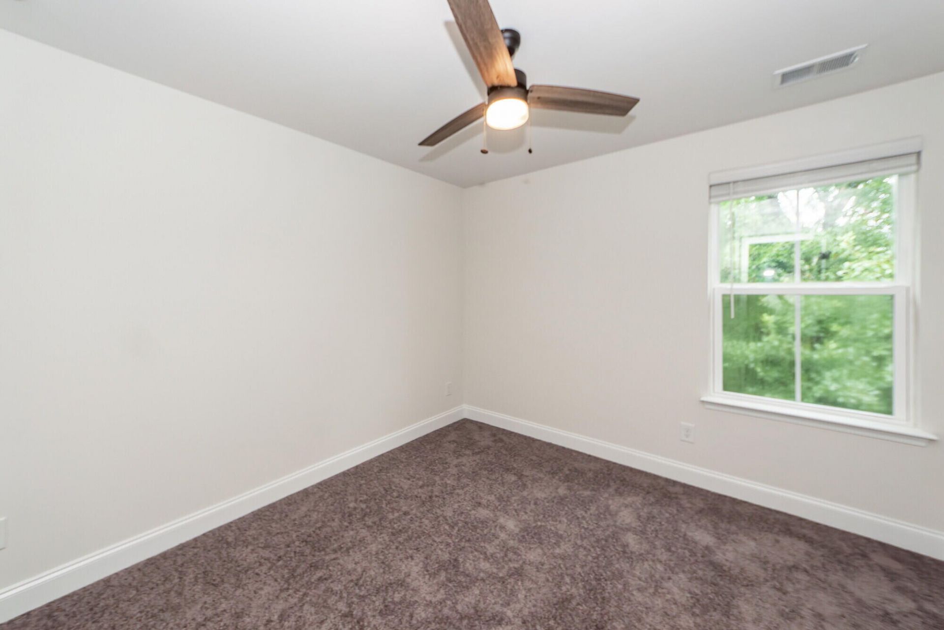 7787 Montview Road Photo 27