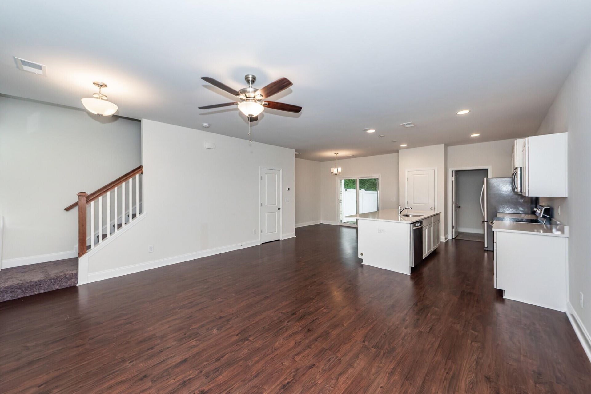 7787 Montview Road Photo 6