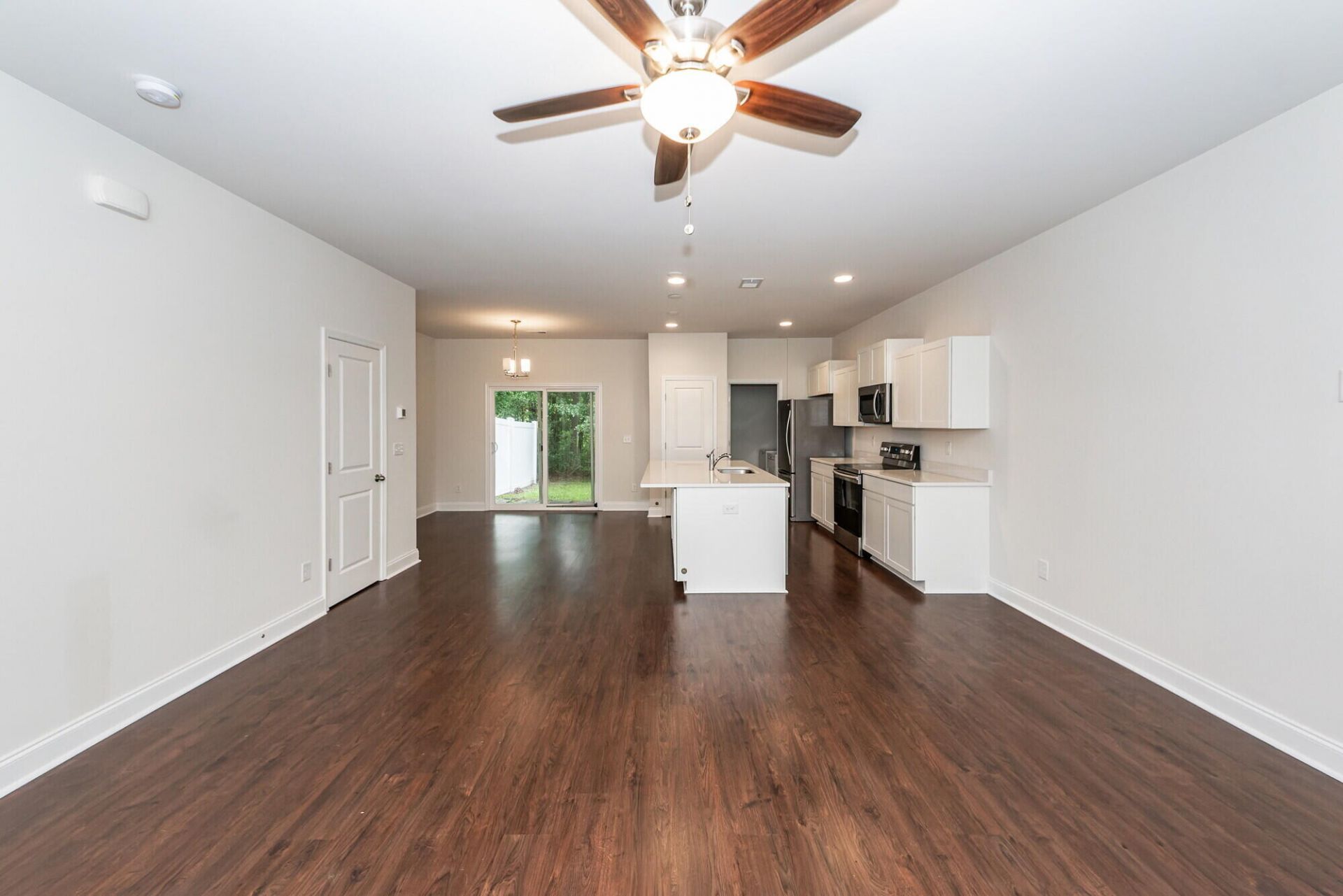 7787 Montview Road Photo 8