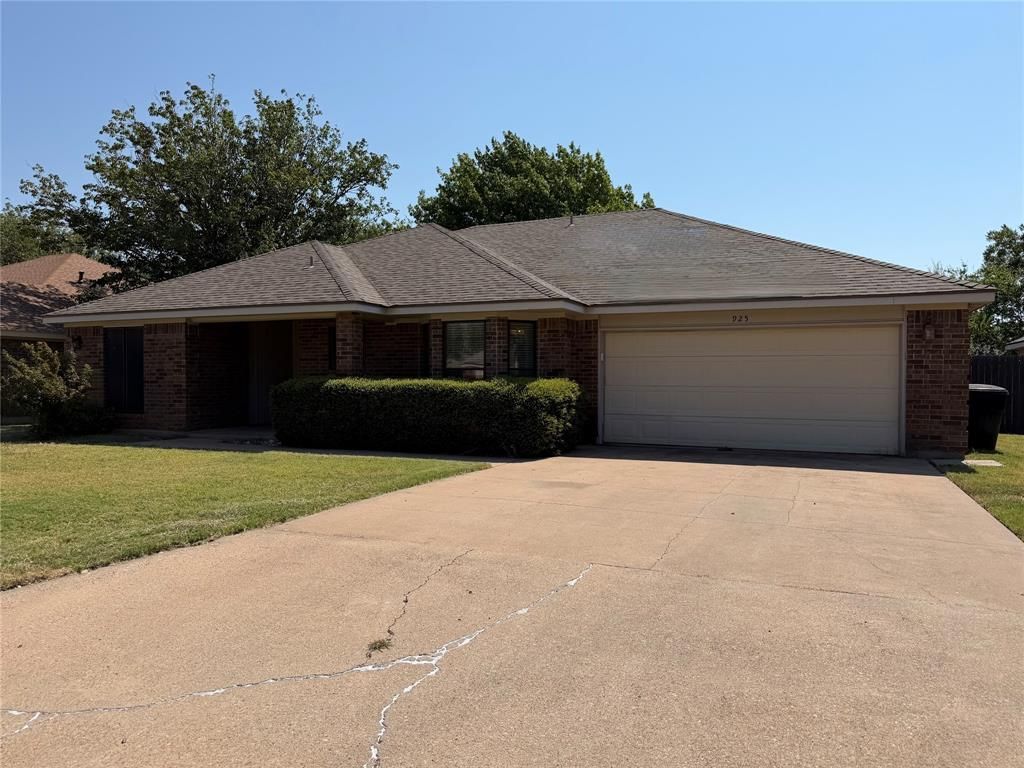 925 Reeves Street, Abilene, TX 79602 Main Photo