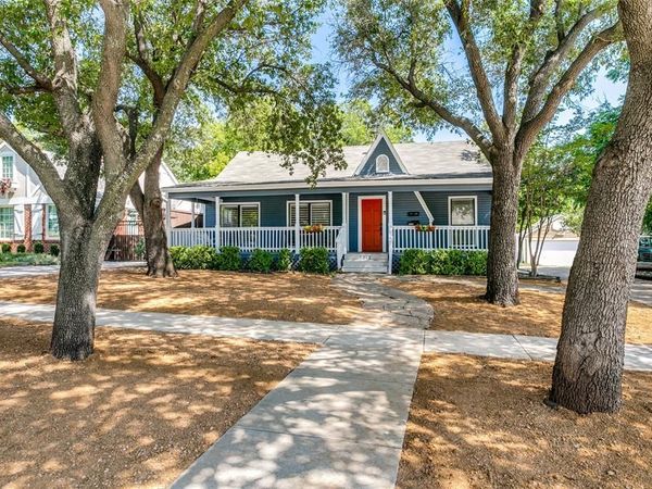 5012 Calmont Avenue, Fort Worth, TX 76107