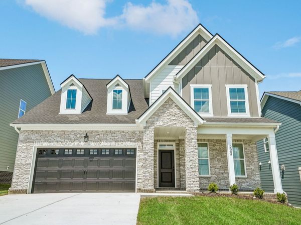 223 Jasmine Way, La Vergne, TN 37086