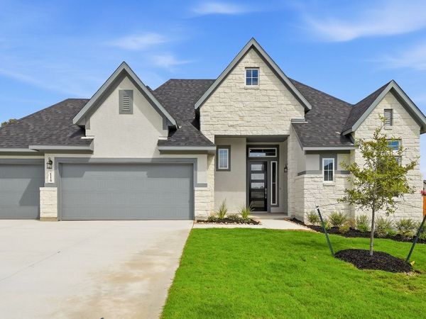 116 Highland Park, Castroville, TX 78009