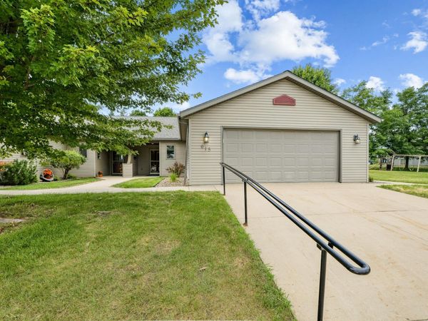 615 Sandy Court, Wanamingo, MN 55983