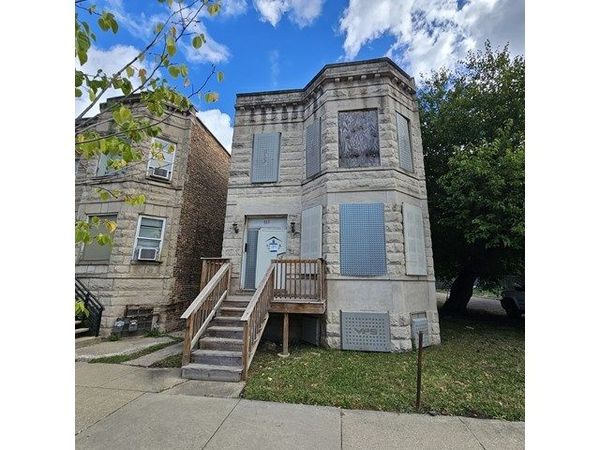 925 S Springfield Avenue , Chicago, IL 60624