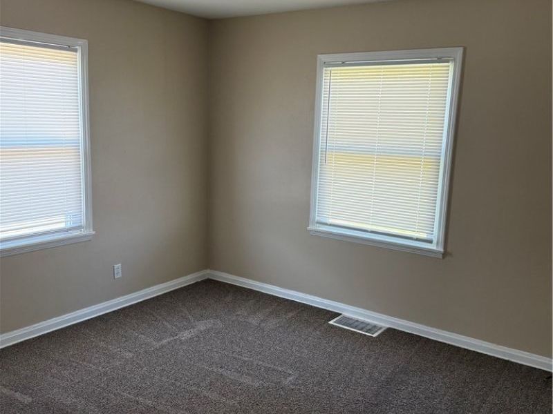 803 E Avondale Avenue E, Youngstown, OH 44502 Photo 6