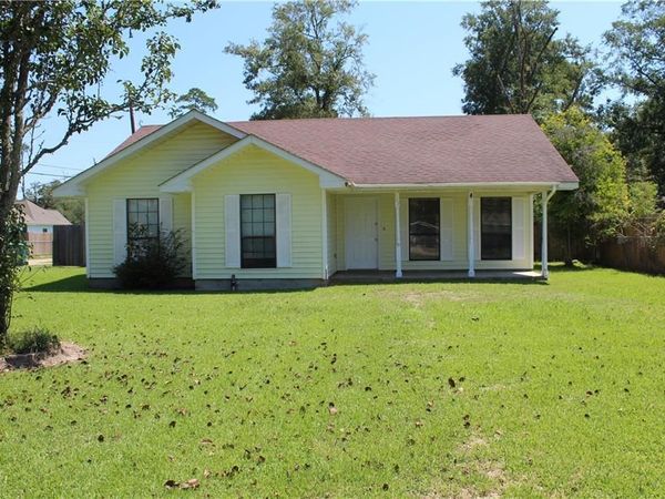 442 CEDAR Lane , Ponchatoula, LA 70454