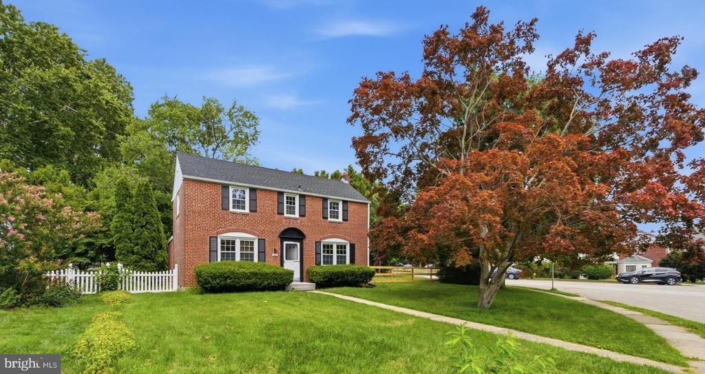 401 TWIN OAKS DRIVE , HAVERTOWN, PA 19083