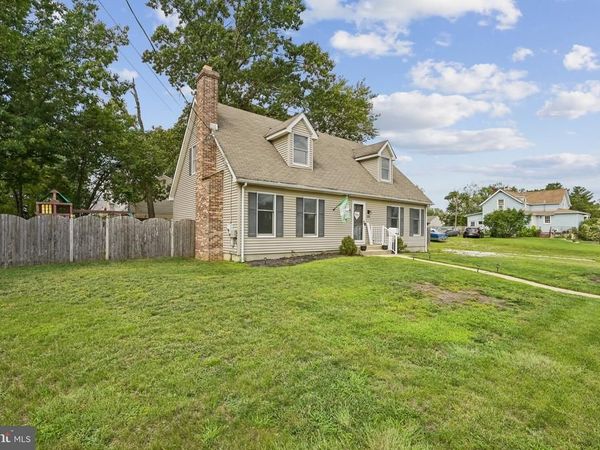 215 MCCLELLAN AVENUE, WEST BERLIN, NJ 08091