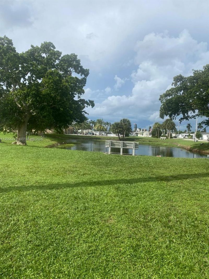 3100 W Rolling Hills Cir, Unit 709, Davie, FL 33328 Photo