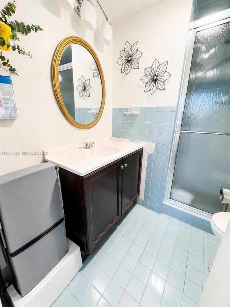 8345 Sunrise Lakes Blvd, Unit 203, Sunrise, FL 33322 Photo