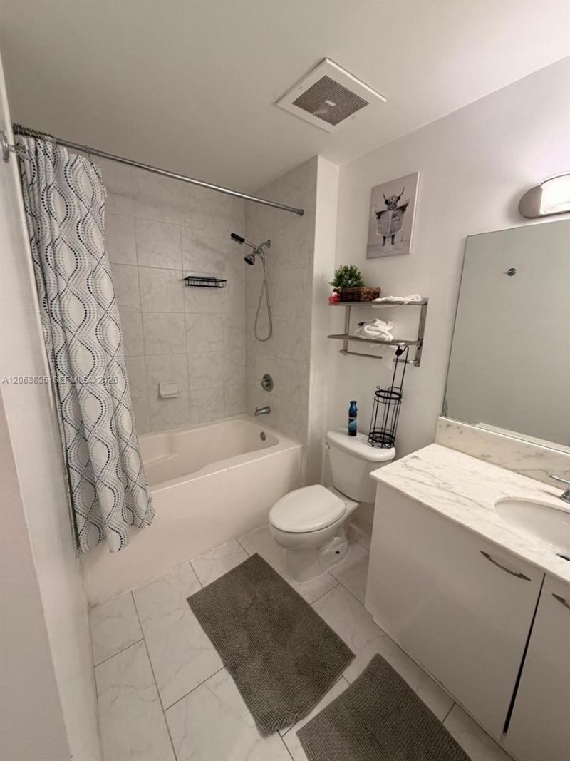 133 NE 2nd Ave, Unit 401, Miami, FL 33132 Photo