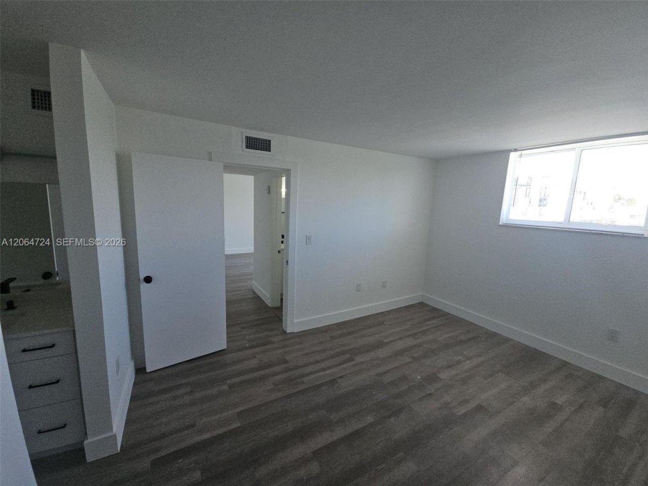8101 Crespi Blvd, Unit 403, Miami Beach, FL 33141 Photo