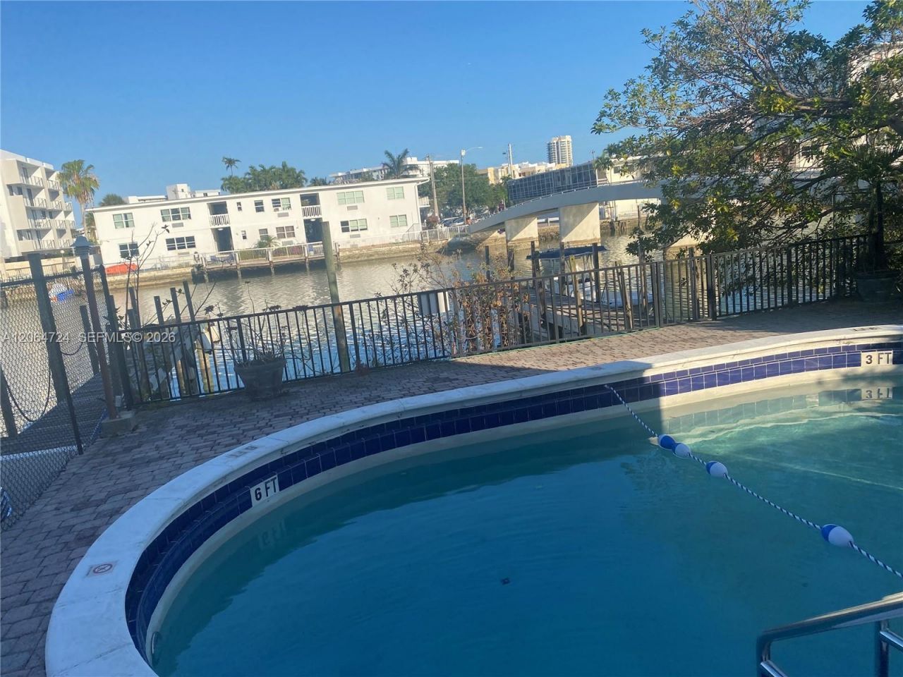 8101 Crespi Blvd, Unit 403, Miami Beach, FL 33141 Photo
