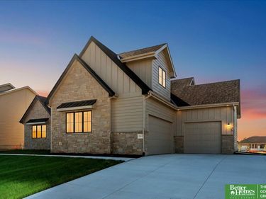 3526 S 218 Street, Elkhorn, NE 68022