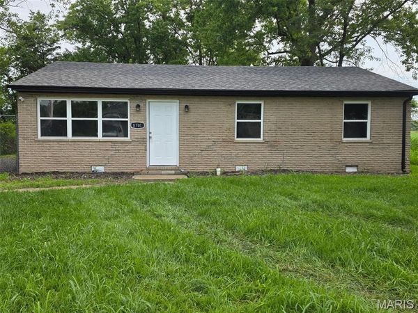 8701 Delmore Terrace , Caseyville, IL 62232