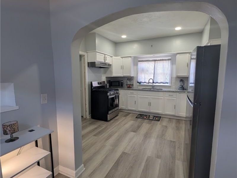 3233 W 52nd Street, Cleveland, OH 44102 Photo 9