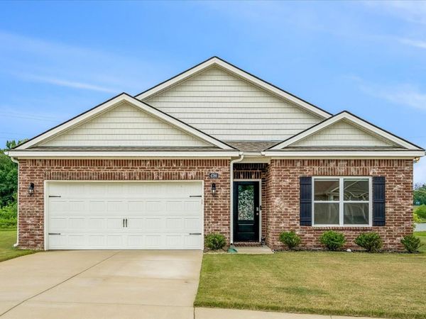 4786 BARRETT OAKS DR, Millington, TN 38053