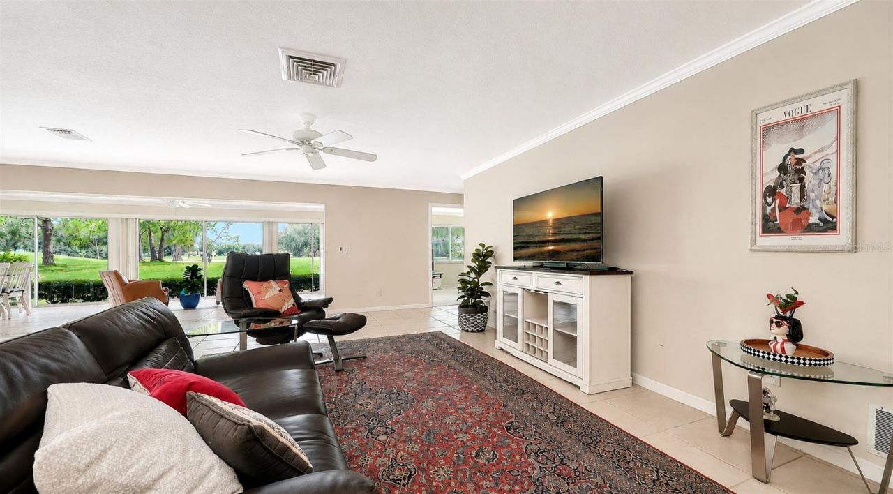 5621 Palm Aire Drive, Sarasota, FL 34243 Photo