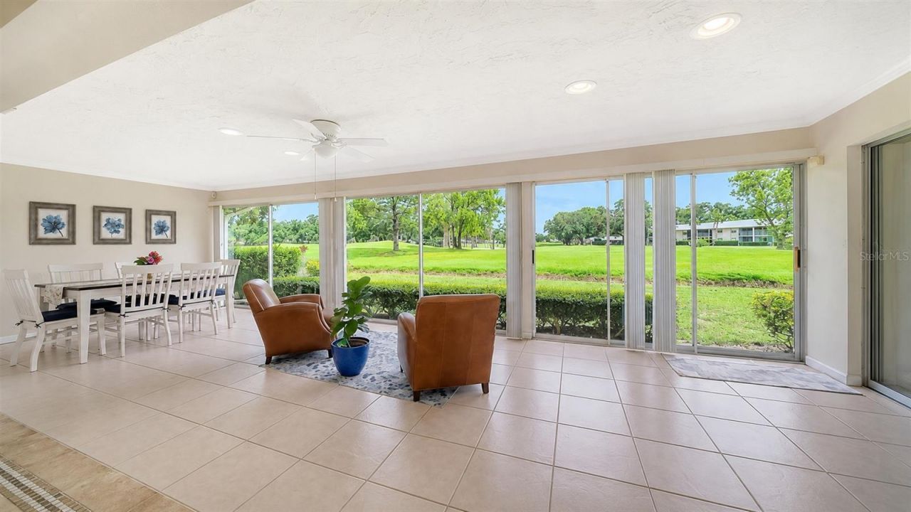 5621 Palm Aire Drive, Sarasota, FL 34243 Photo