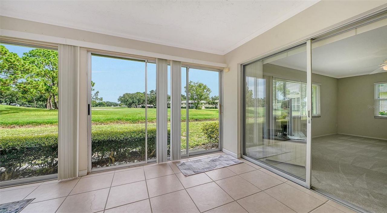 5621 Palm Aire Drive, Sarasota, FL 34243 Photo
