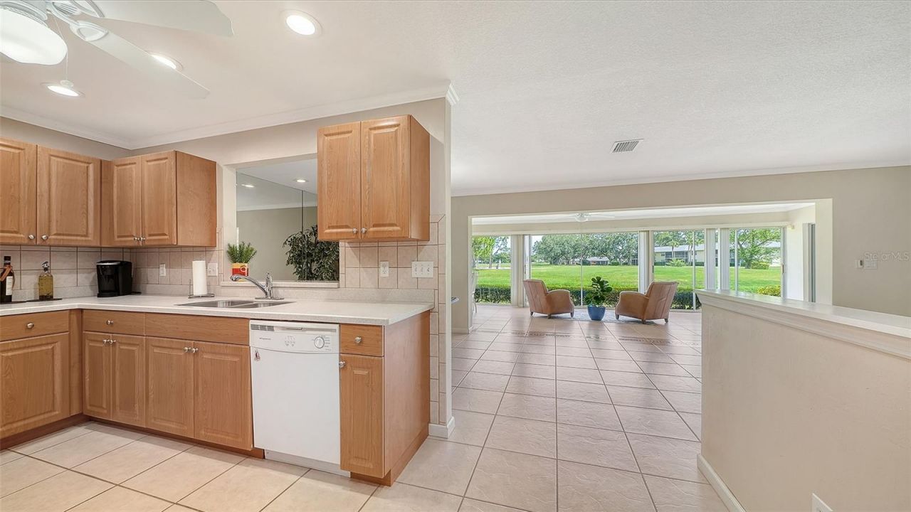 5621 Palm Aire Drive, Sarasota, FL 34243 Photo