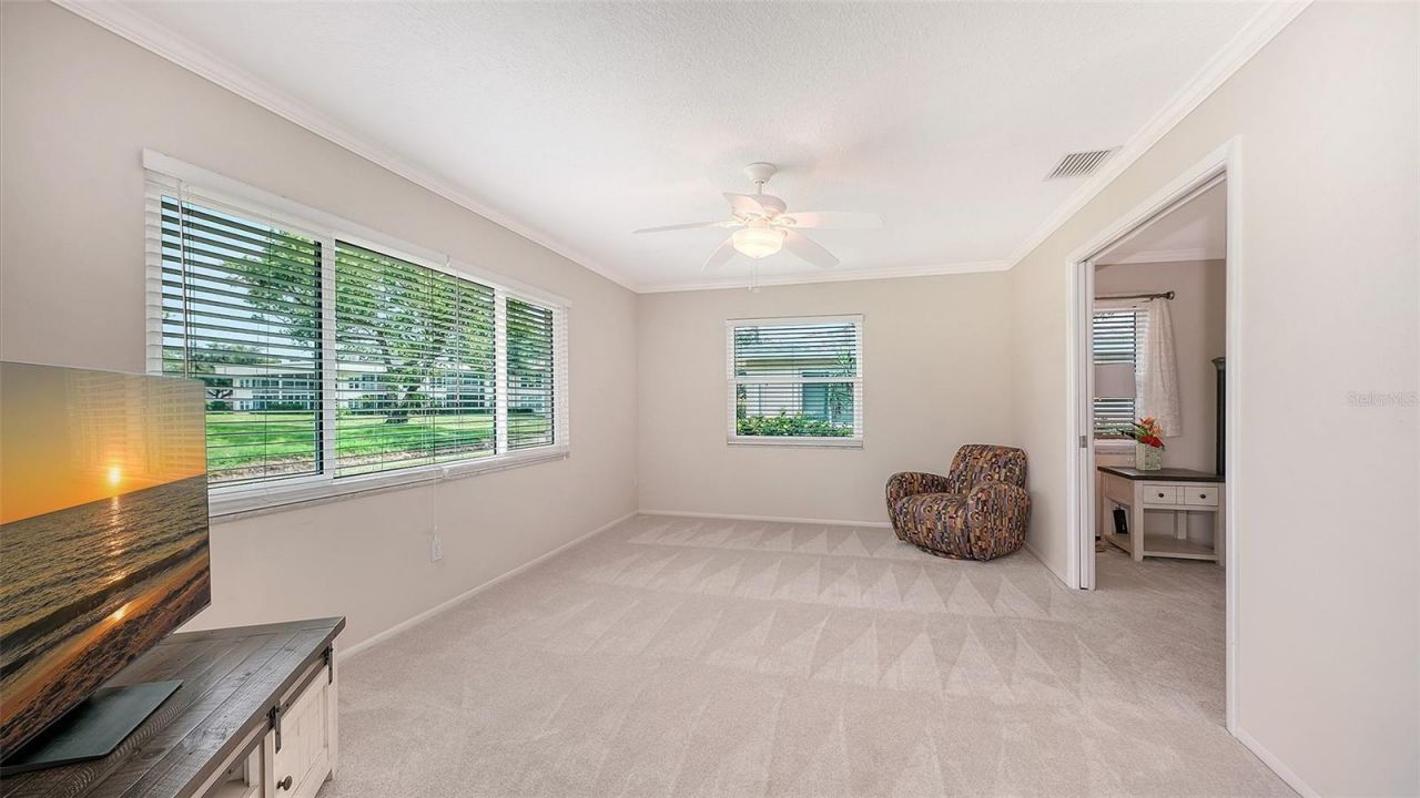 5621 Palm Aire Drive, Sarasota, FL 34243 Photo