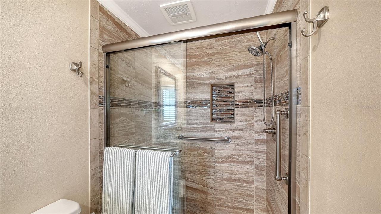 5621 Palm Aire Drive, Sarasota, FL 34243 Photo