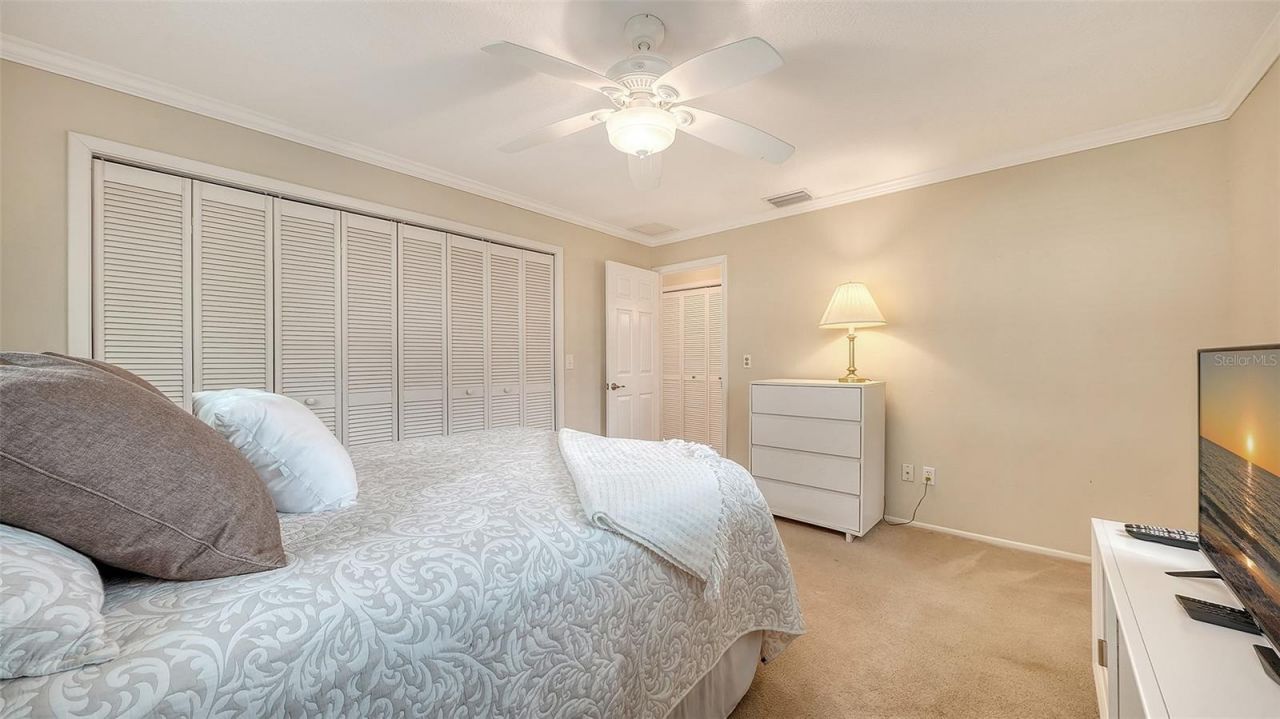5621 Palm Aire Drive, Sarasota, FL 34243 Photo