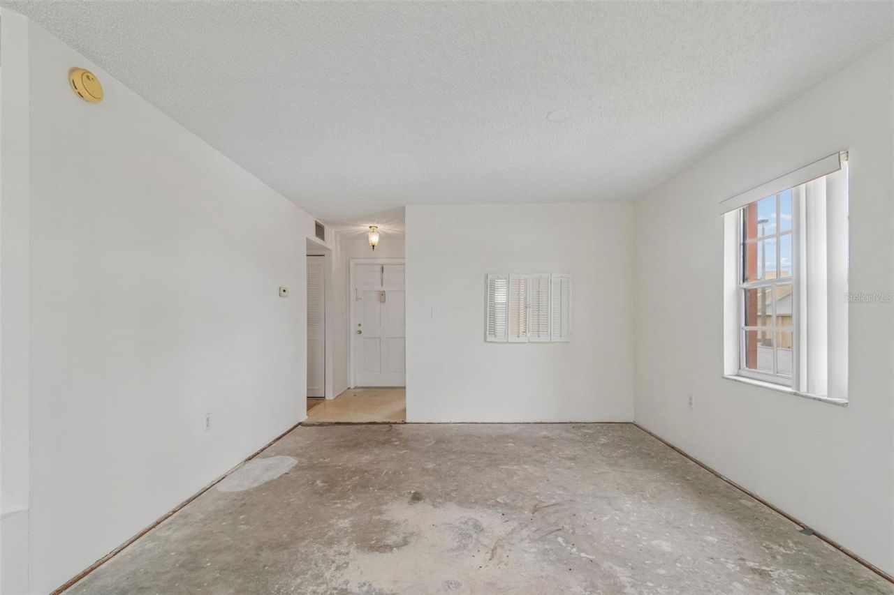 1900 68th Street N, Unit 210, Saint Petersburg, FL 33710 Photo