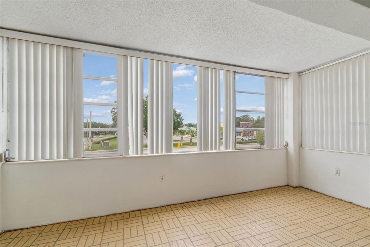 1900 68th Street N, Unit 210, Saint Petersburg, FL 33710 Photo