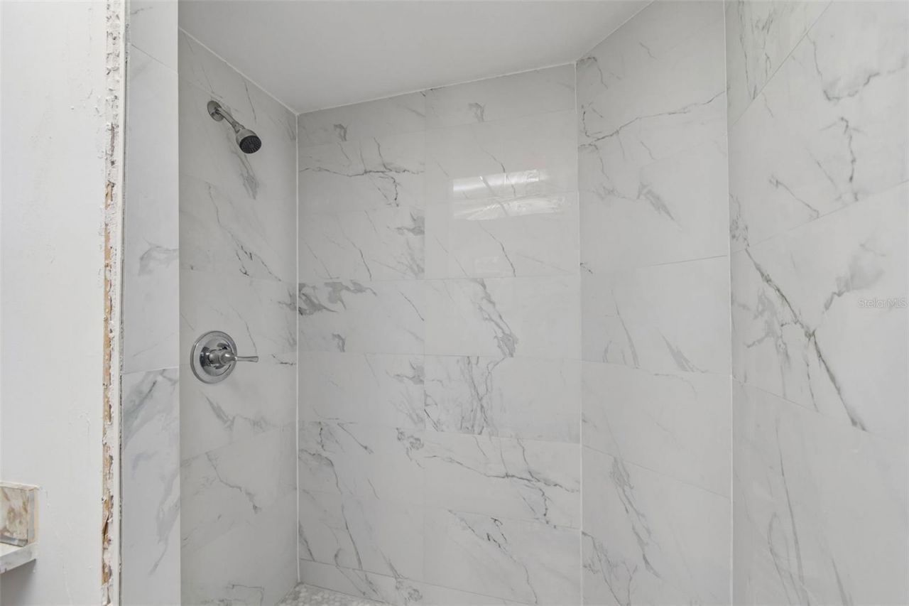 1900 68th Street N, Unit 210, Saint Petersburg, FL 33710 Photo