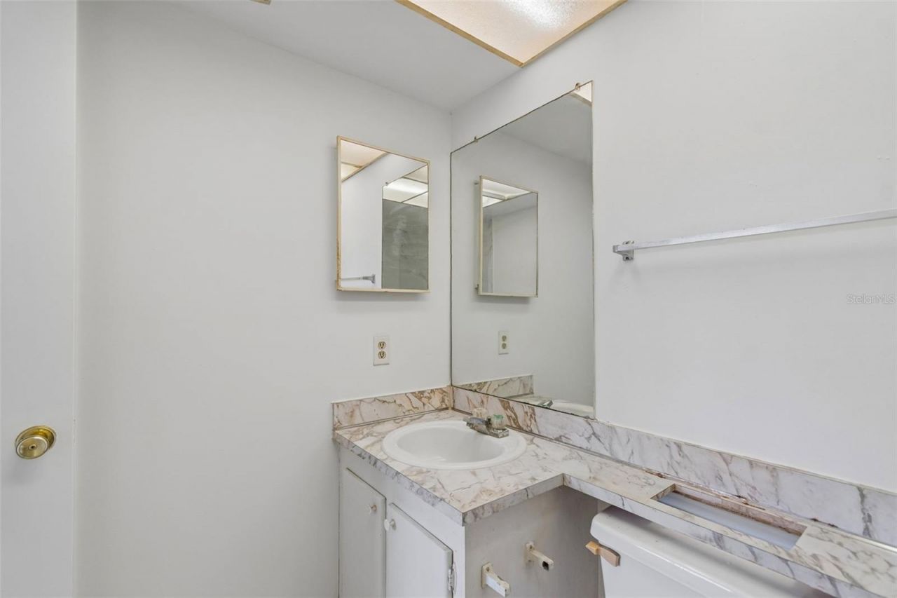 1900 68th Street N, Unit 210, Saint Petersburg, FL 33710 Photo