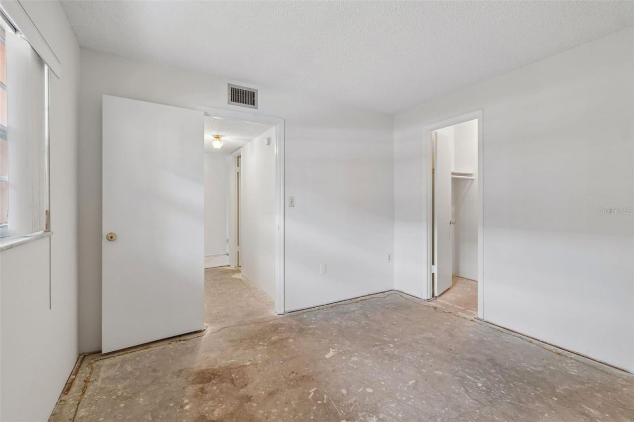 1900 68th Street N, Unit 210, Saint Petersburg, FL 33710 Photo