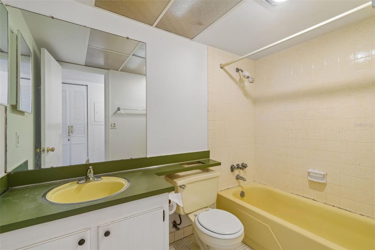 1900 68th Street N, Unit 210, Saint Petersburg, FL 33710 Photo