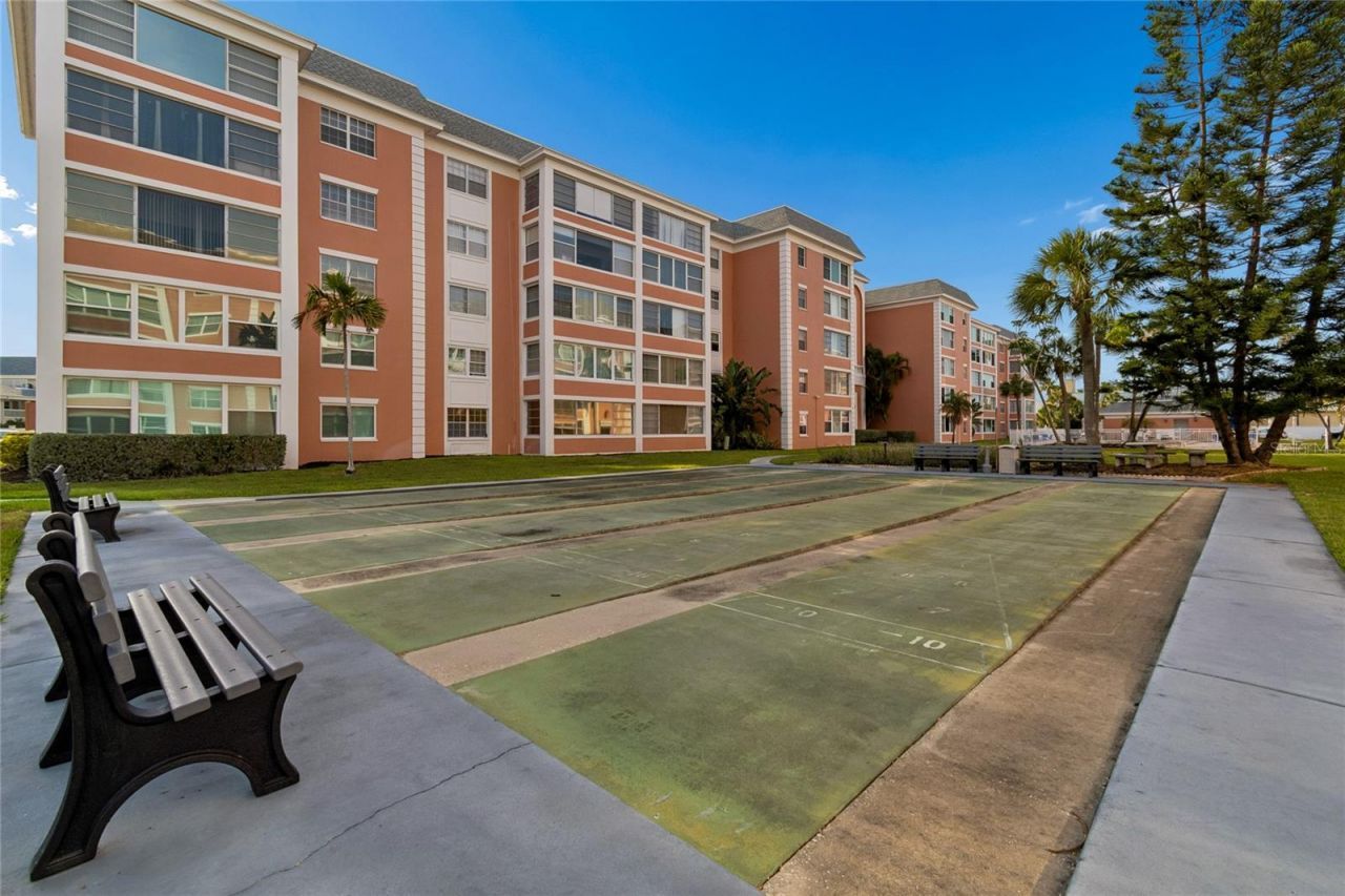 1900 68th Street N, Unit 210, Saint Petersburg, FL 33710 Photo