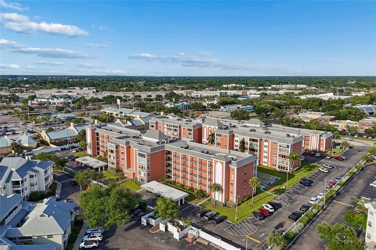 1900 68th Street N, Unit 210, Saint Petersburg, FL 33710 Photo