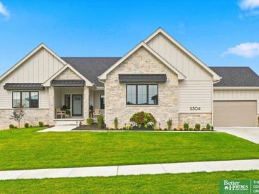 3651 S 218 Avenue, Elkhorn, NE 68022