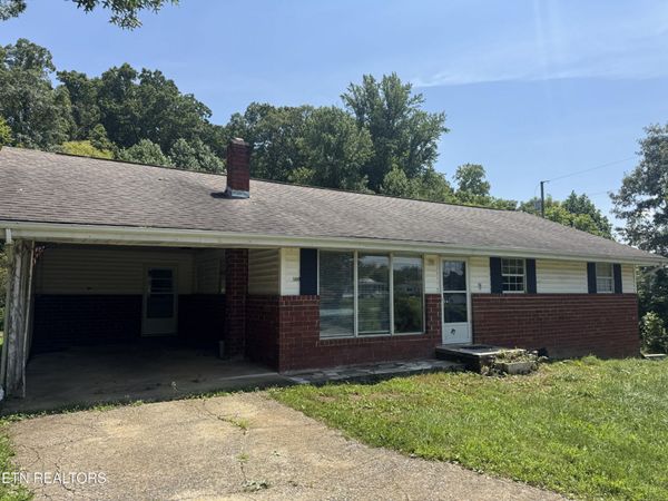 500 Amity Rd , Greeneville, TN 37743