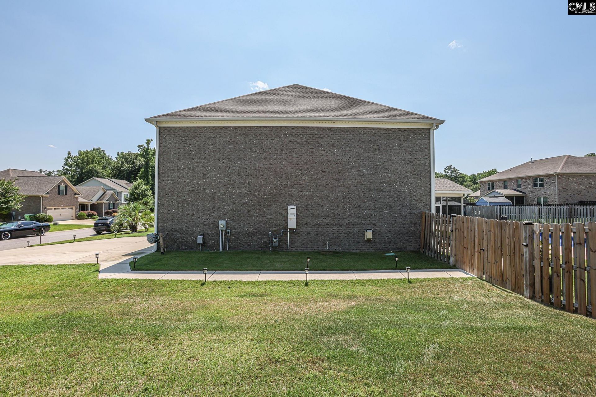 640 Stoneywater Court  Photo 5
